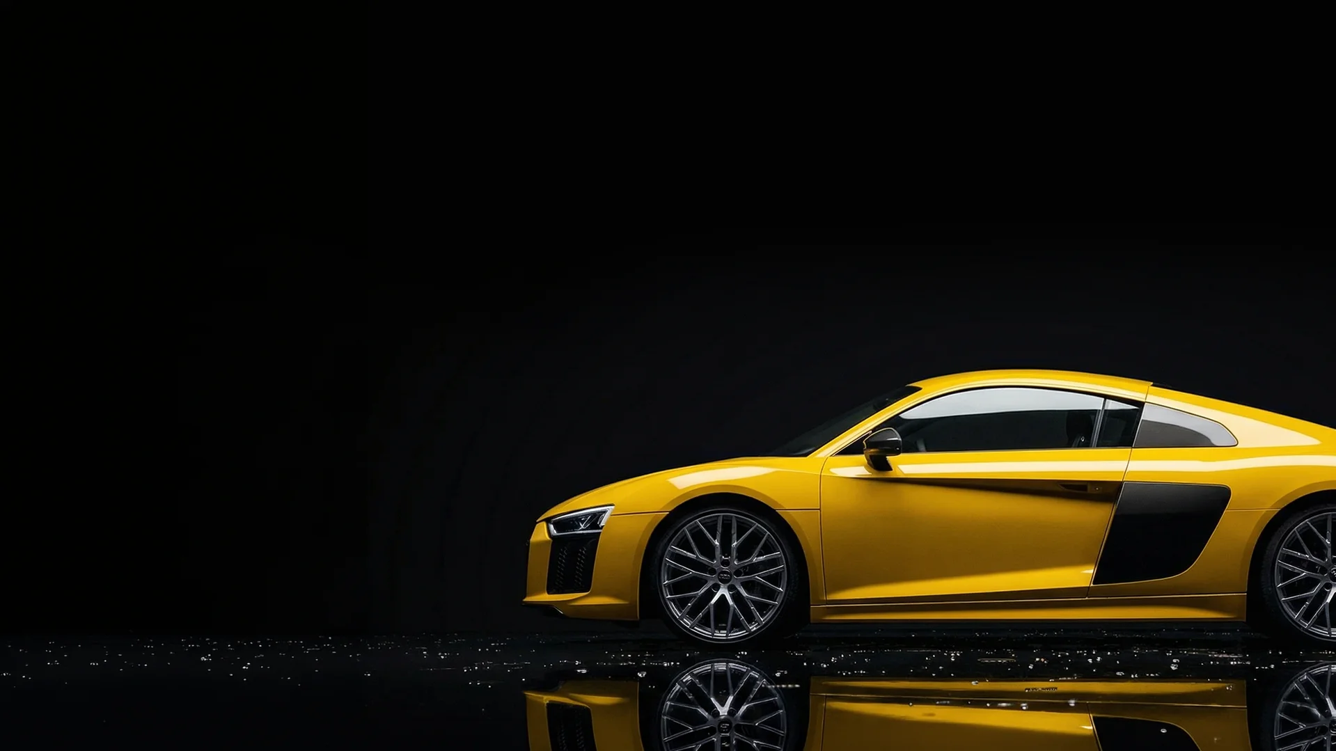 Детейлинг студия VOSK в Самаре — жёлтый Audi R8 после полировки